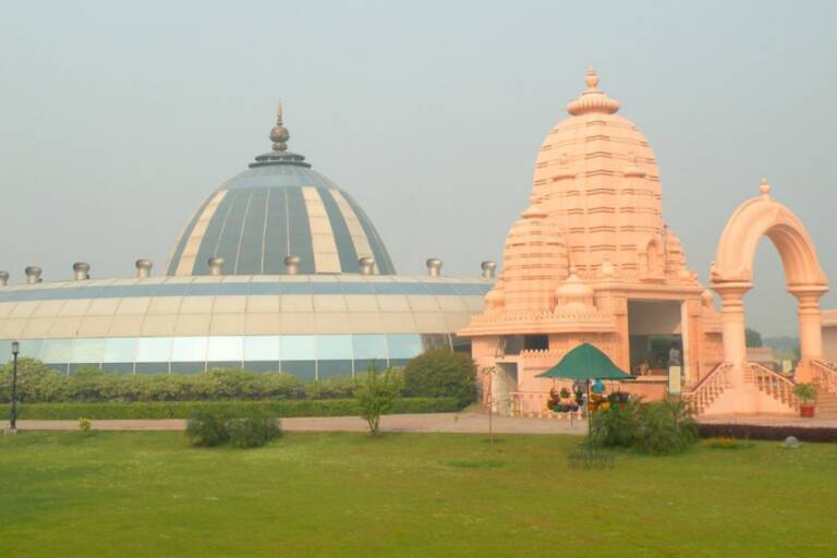 Sri Sri Radha Vrindavana Chandra Mandir – Vrindavana